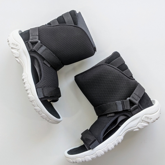 Teva x Ugg Hybrid Sport Sandals Unisex NIB - Picture 2 of 7